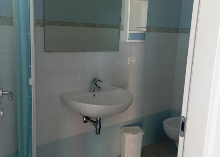 Arold فرانكافيلا أل ماري