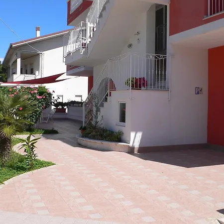 Aparthotel Arold Casa Vacanze *