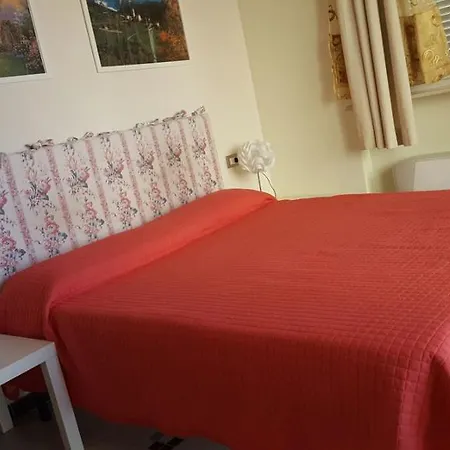 Arold Aparthotel