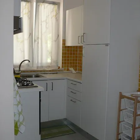 Arold Aparthotel