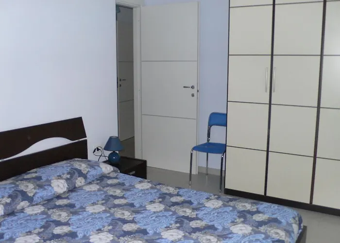 Arold * フランカヴィッラ・アル・マーレ