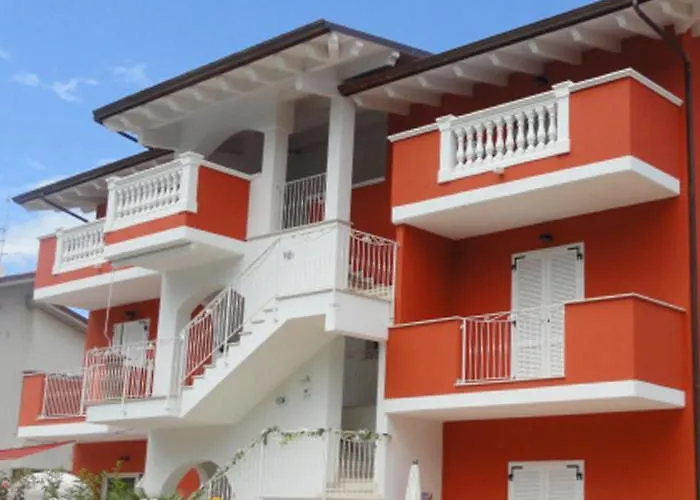 Arold アパートホテル