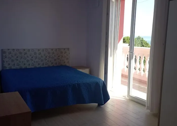 Arold * Francavilla Al Mare