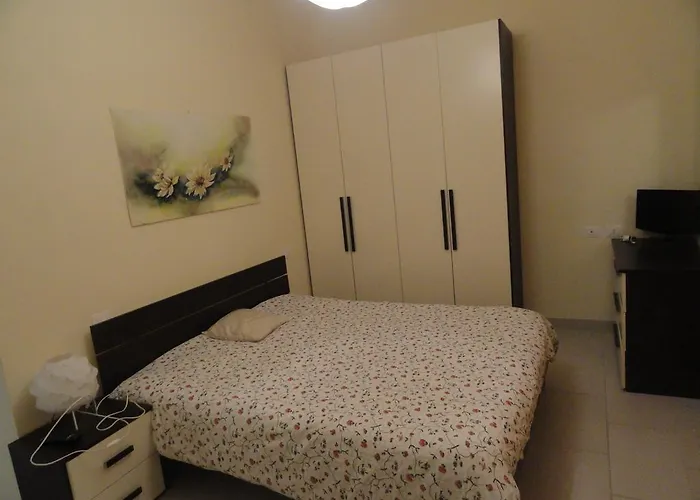 Arold * フランカヴィッラ・アル・マーレ