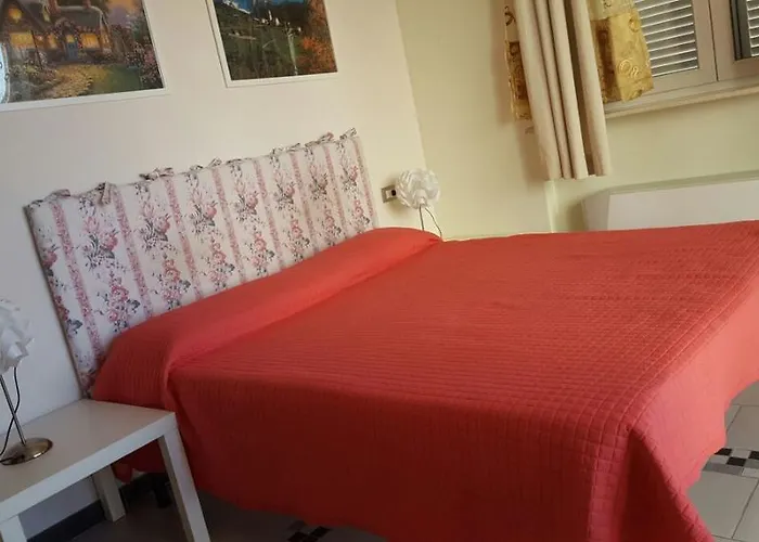 Arold アパートホテル